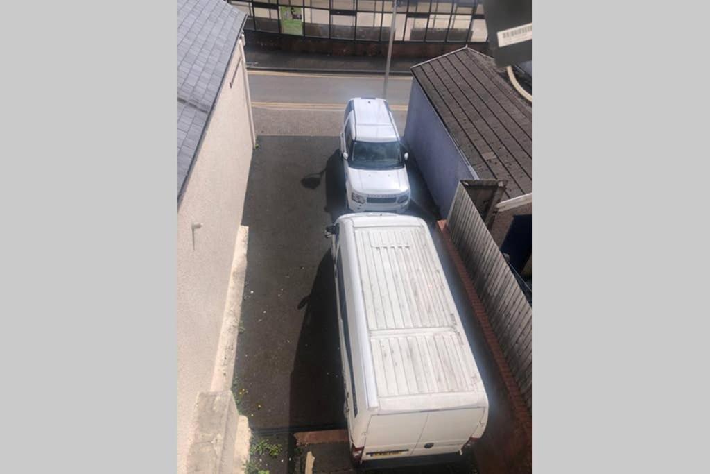 Bee Hive Merthyr Tydfil Exterior photo